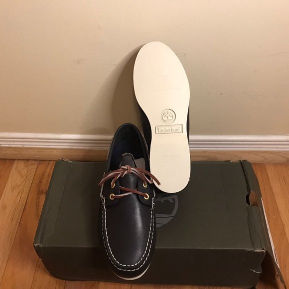 NEW!! Timberland Women's Classic 2-Eye Boat Shoe - Picture 2 of 5